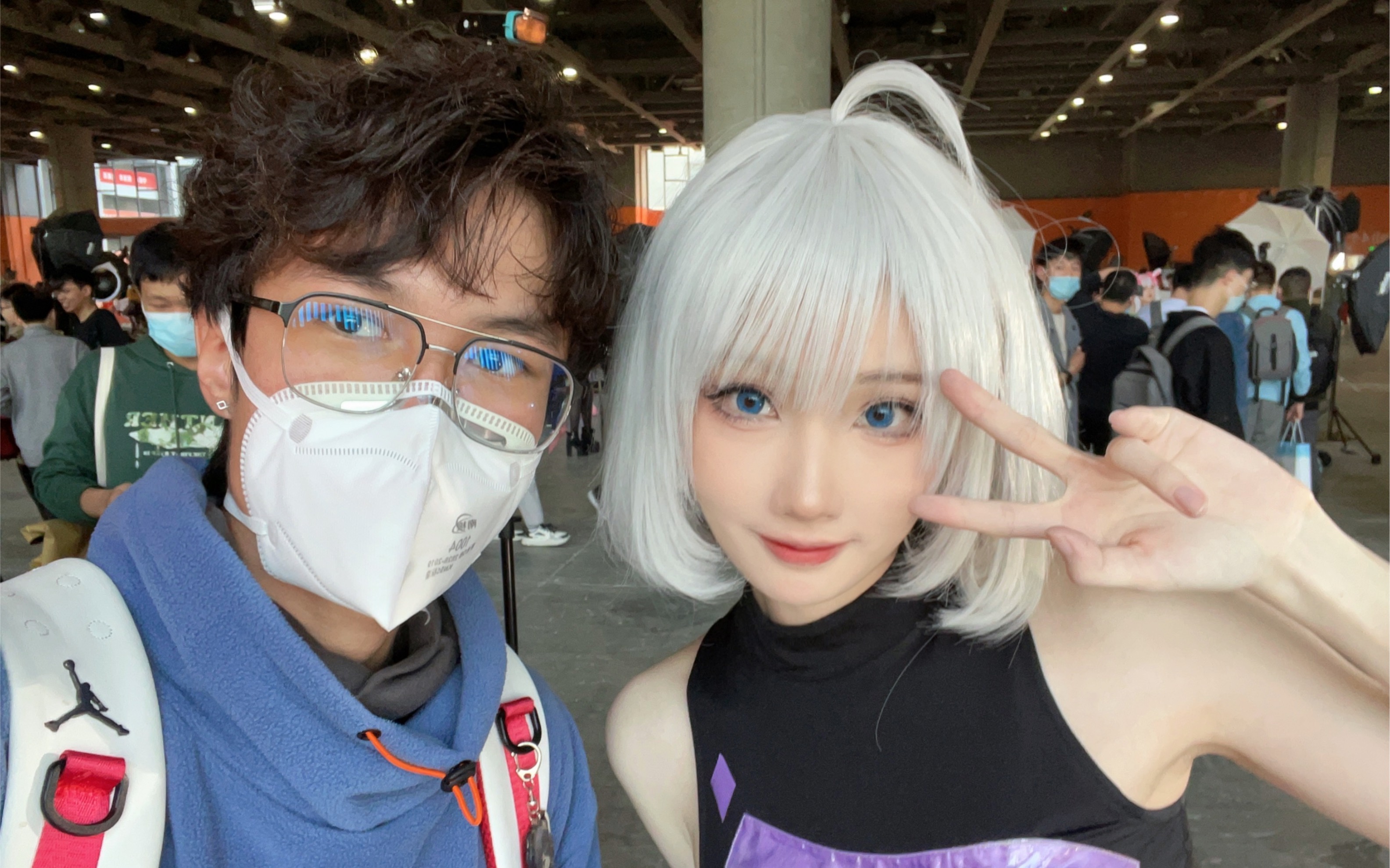 我居然在漫展抓到了b站真人手办