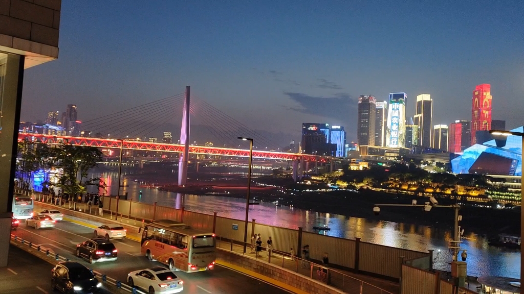 重庆朝天门码头的夜景