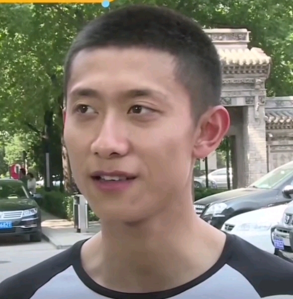 张一山:没人追我 记者:你长得丑?