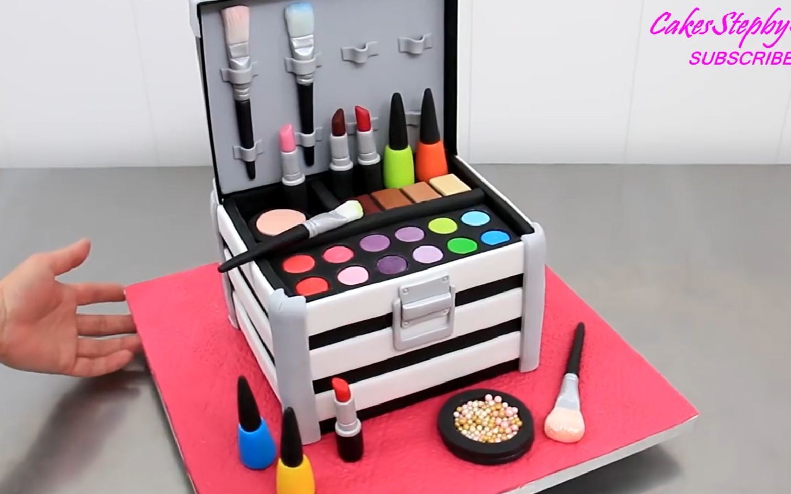 化妆盒蛋糕(MAKE UP Cosmetics Box Cake  Pastel Caja De Maquillaje)哔哩哔哩bilibili