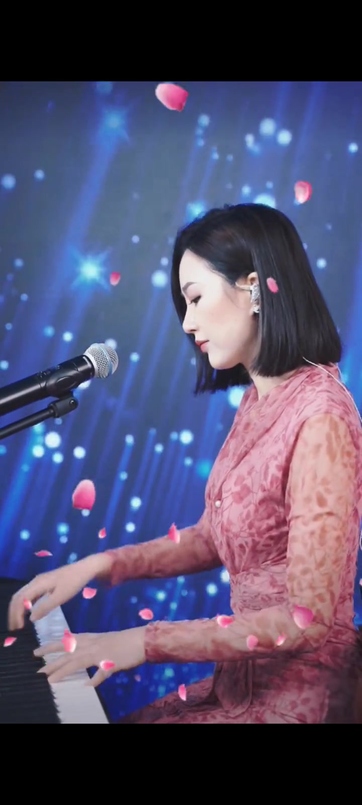 甘心情愿蓝万抖音音乐人用心唱歌给你听唱出自己的风格实力派歌手