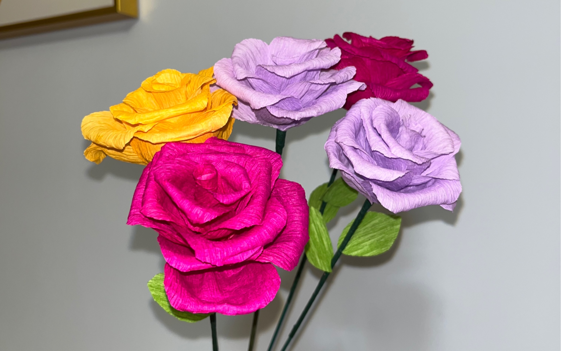 手工——皱纹纸玫瑰花束