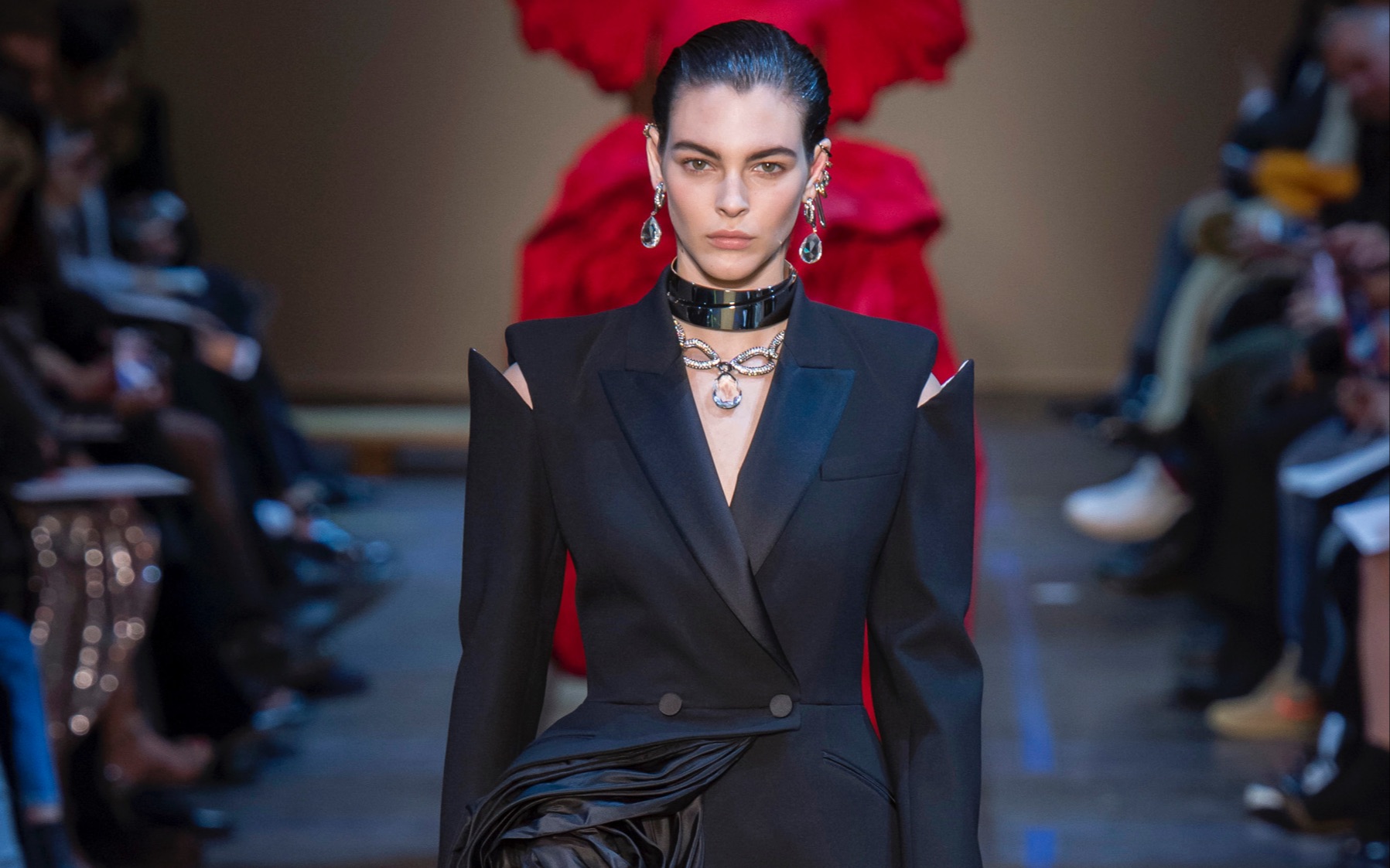 【alexander mcqueen(亚历山大·麦昆)】【2019秋冬】【巴黎时装周】
