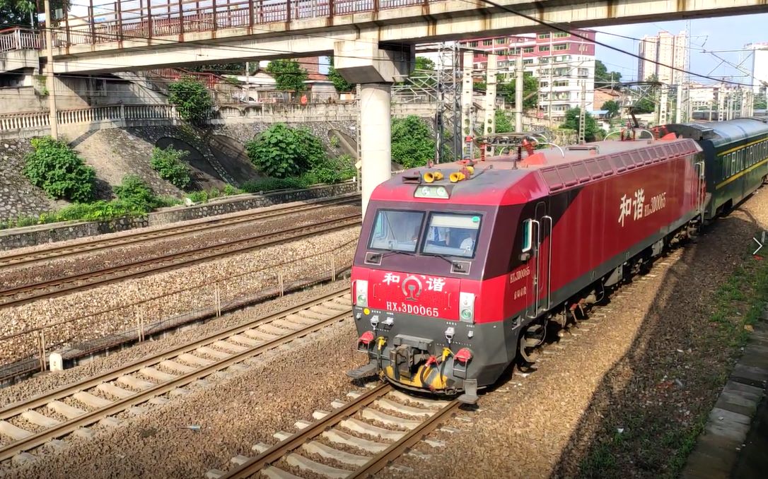 繁忙京广线和谐d3d0065牵引25t通过