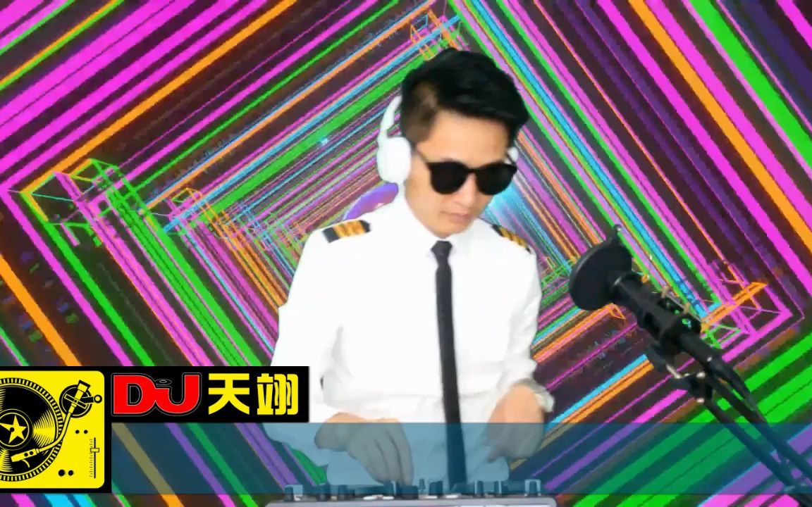 [图]旋律好节奏棒·烟嗓女声DJ《这杯酒敬我自己·回忆最让人心碎夜难眠》，流行车载高清舞曲串烧大碟！