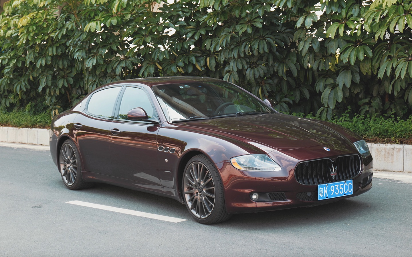 玛莎拉蒂总裁 4.7 v8 外观就这样了,80分不过分吧