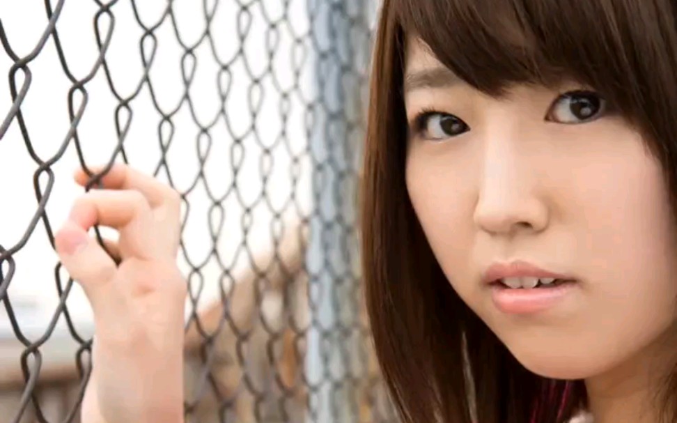 松本菜奈実，日本女演员