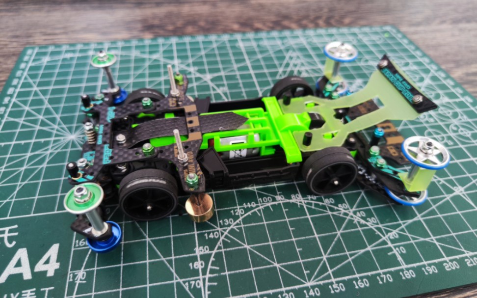 手撸田宫四驱车ms底盘无车壳单套件装车视频