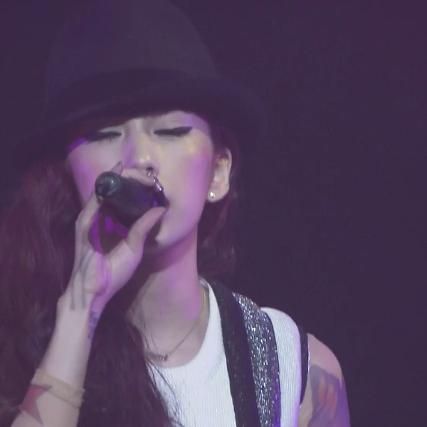 中島美嘉 - MIKA NAKASHIMA CONCERT TOUR 2009 ☆ TRUST OUR VOICE_哔