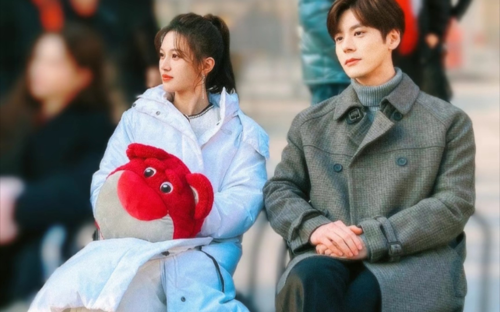 前有"他说门都没有""我帮他联系了装门师傅"后