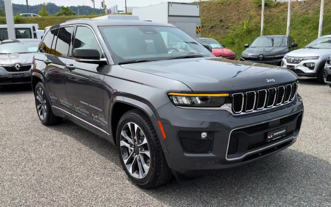 2024款吉普大切诺基4xe 深度体验外观和内饰