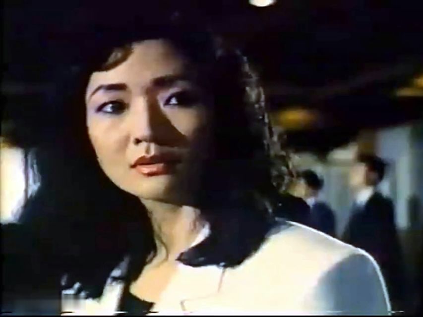 美女反派被乱枪击毙