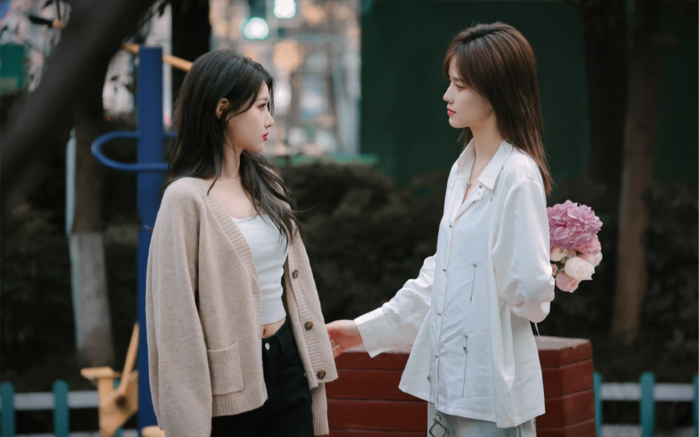 柏里挑怡〗极致推拉之"小吵怡情""你说抱就抱啊"