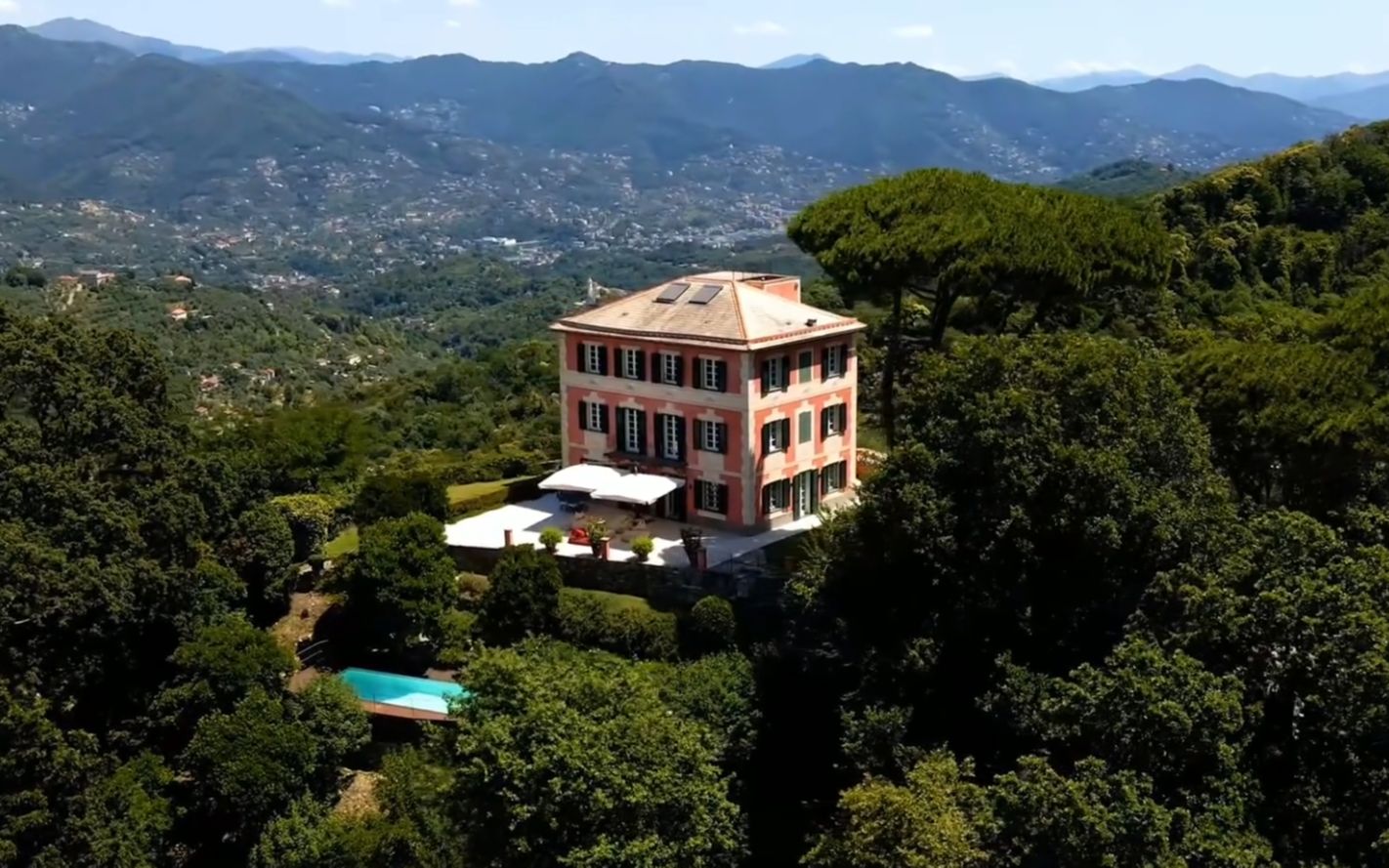 (house tour)意大利卡莫利的绿树环绕私人山顶海景别墅