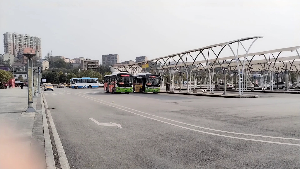 拍摄线路:渠县公交2路(火车站62汽车客运北站)配车:宇通e8 下一站