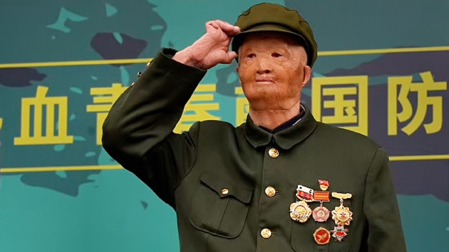 娃娃们！出征路上，我还有一句话……