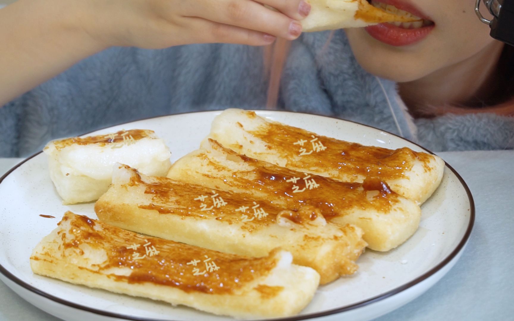 睡香酥糯甜的脆皮年糕我把日式年糕也炸了