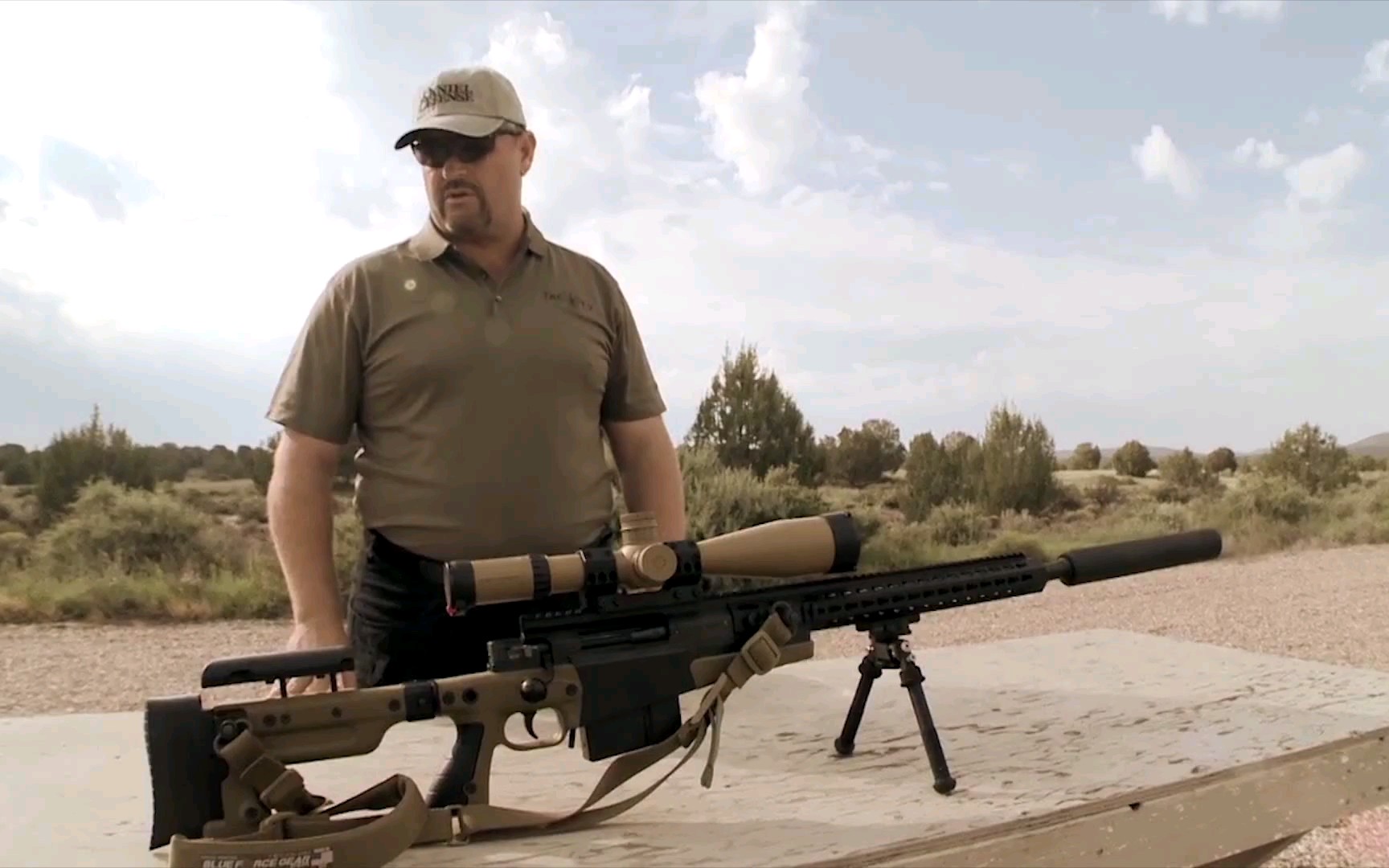 【accuracy international】ax338狙击步枪使用详解 老