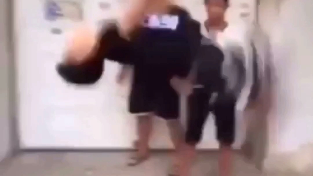 小亮整活循环10000遍