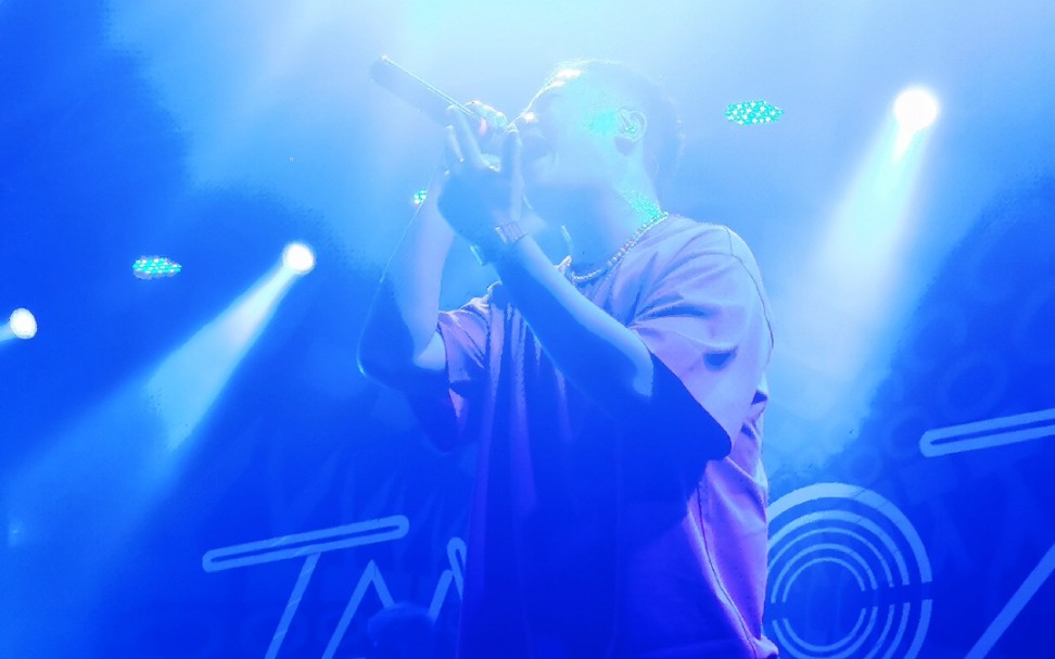 tangoz钟祺第一排超稳敌意倚老卖老新歌这个世界欠