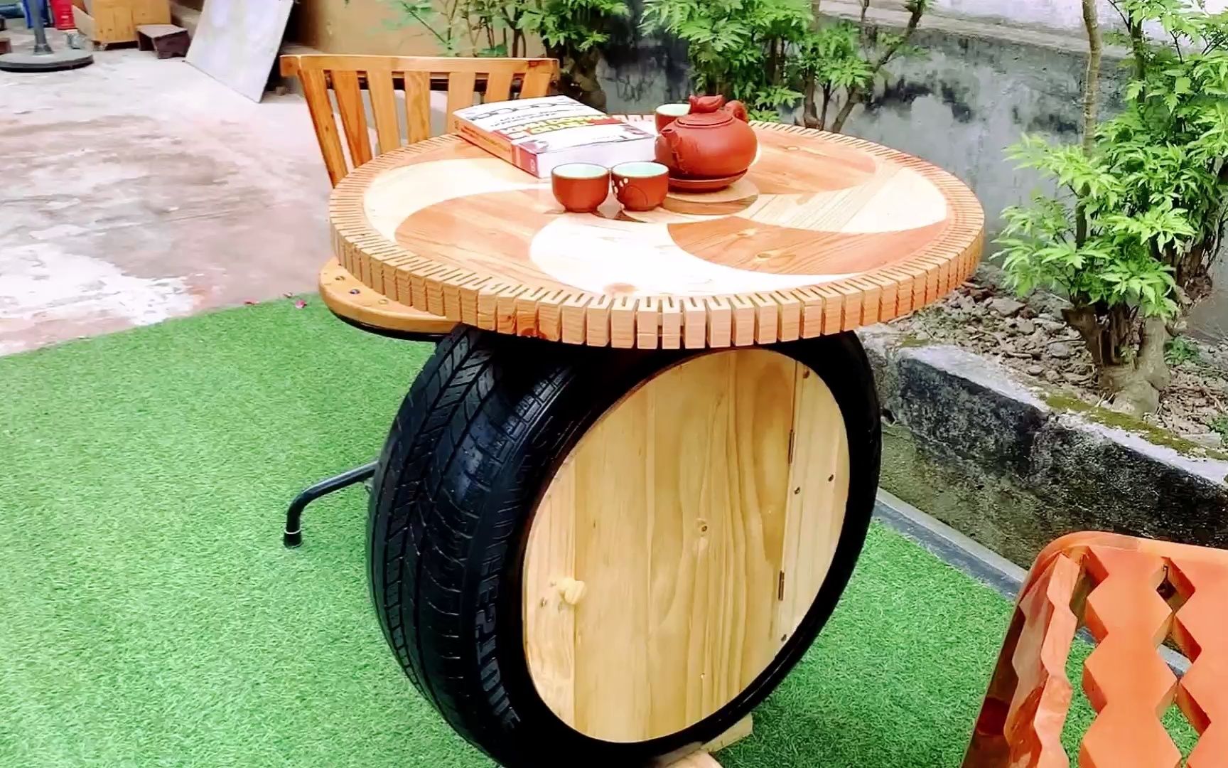 一个废弃轮胎也能变废为宝,简单加工处理后,就能变成精美艺术品!