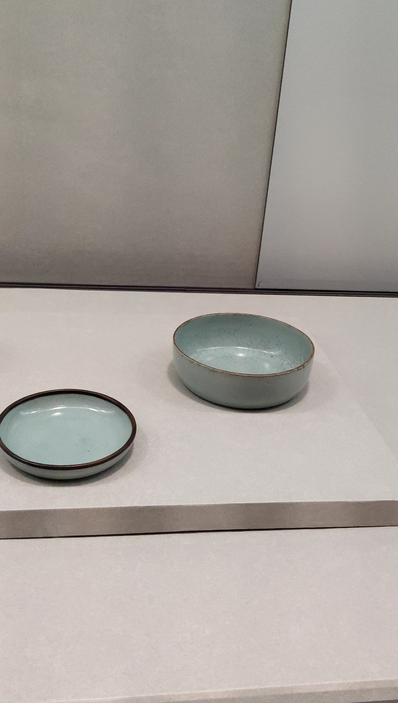 2019年夏台北故宫博物院展出的汝窑瓷器