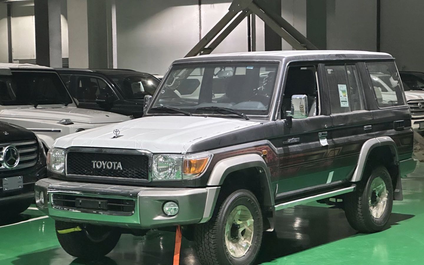 2023款丰田lc76(铜灰/灰)-兰德酷路泽70系列-兰德酷路泽70系列-哔哩