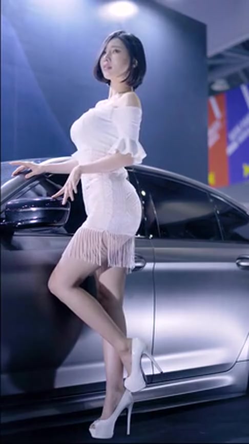 韩国性感女神车模宋姝儿