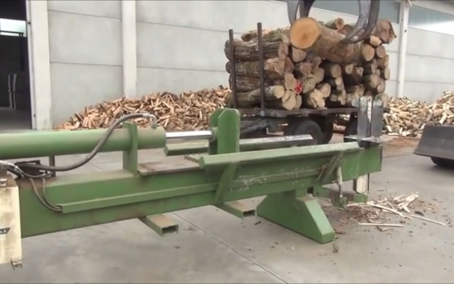 电动液压劈木机 树根劈开机 商用劈柴机