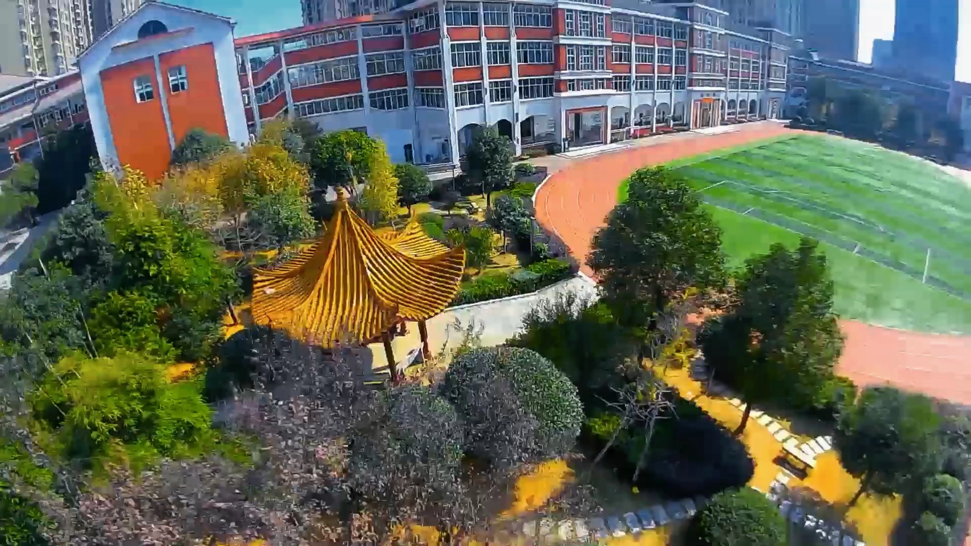 穿越机航拍青园小学一分钟版(化骨龙sector132大疆天空端无增稳直出)