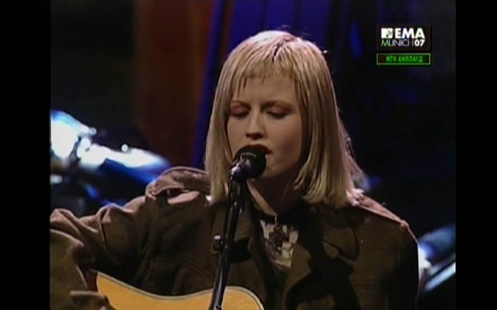 [图]The Cranberries - Linger (MTV Unplugged 1995)