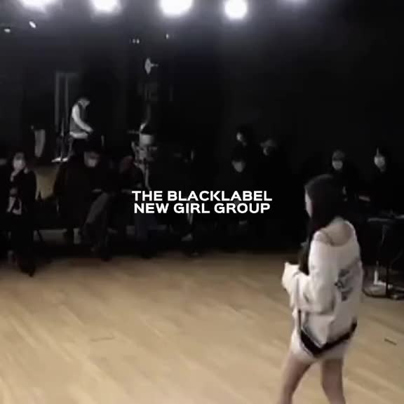 [图]jinni_will_be_a_part_of_the_blacklabels_new_girl_group_JINNI__THEBLACKLABEL_SOMI