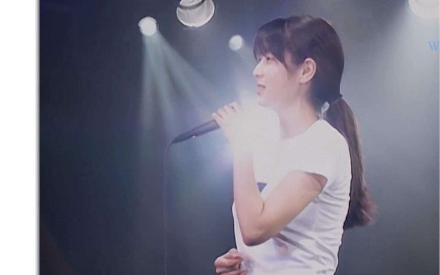 zard乐队坂井泉水姐姐传说中的实况录音室演出情况