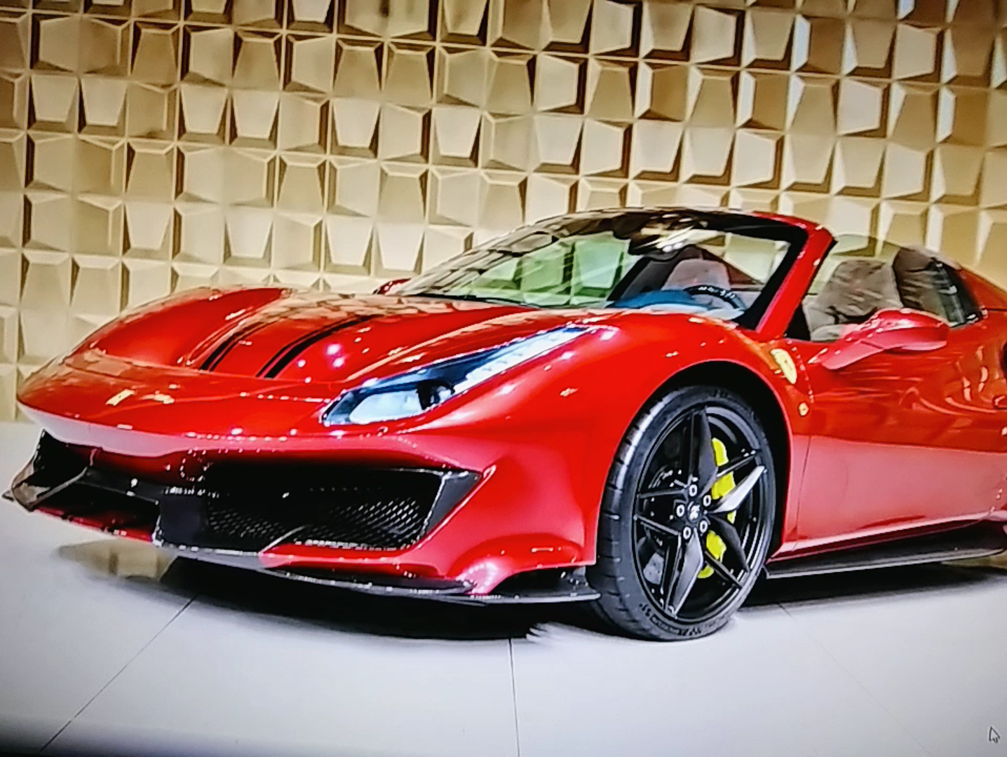 法拉利2021款488pista spider in rosso fiorano 4k