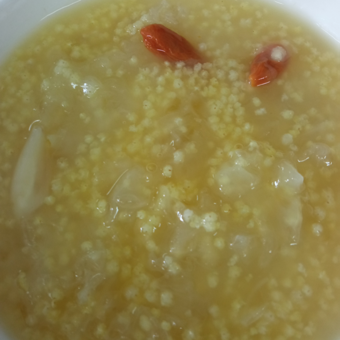 活动作品枸杞银耳百合小米粥