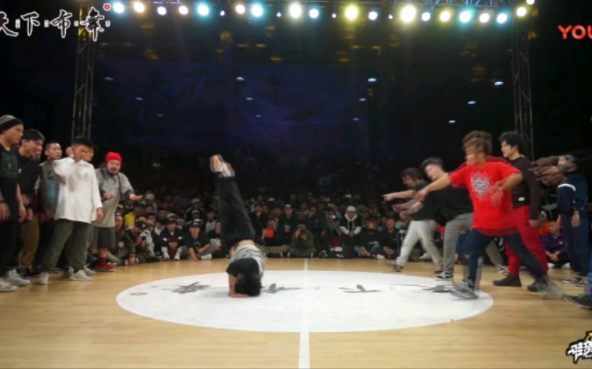 天下布舞经典crew battle STO VS BODY CARNIVAL哔哩哔哩bilibili