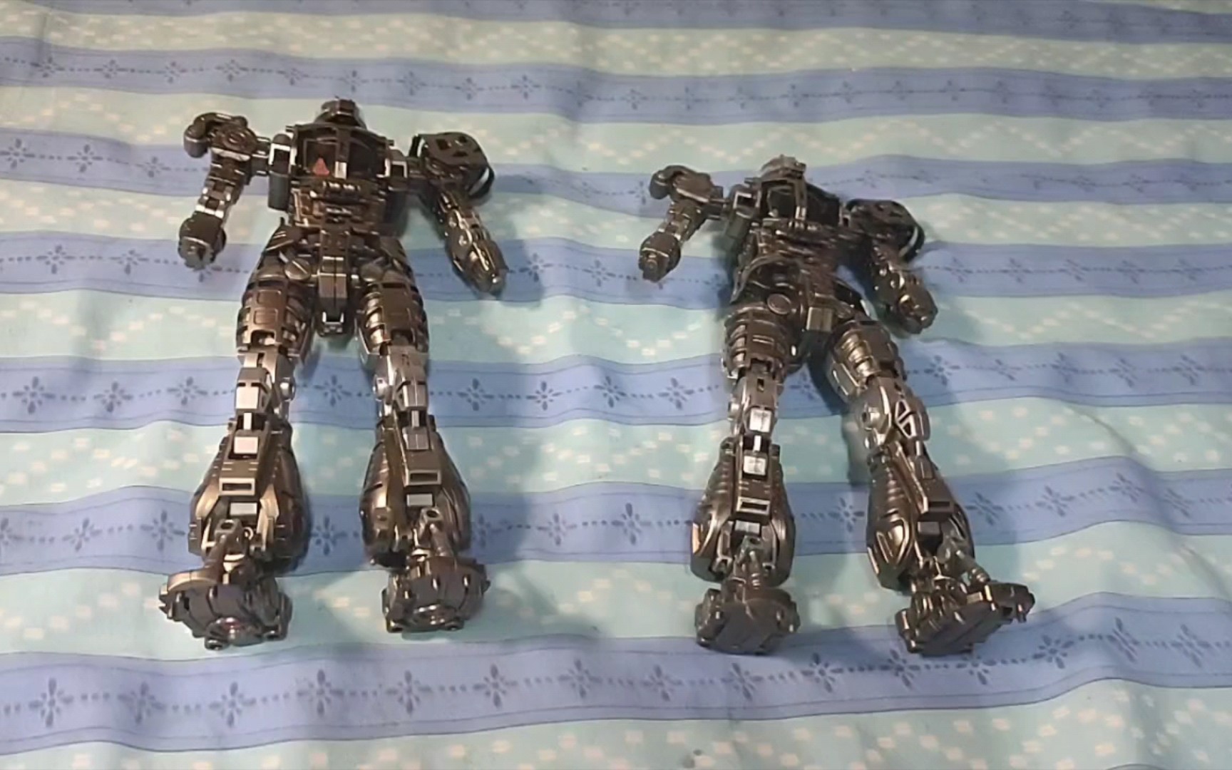 万代x国产 夏亚扎古陆战扎古骨架喷涂对比-智-多星星-默认收藏夹-哔哩