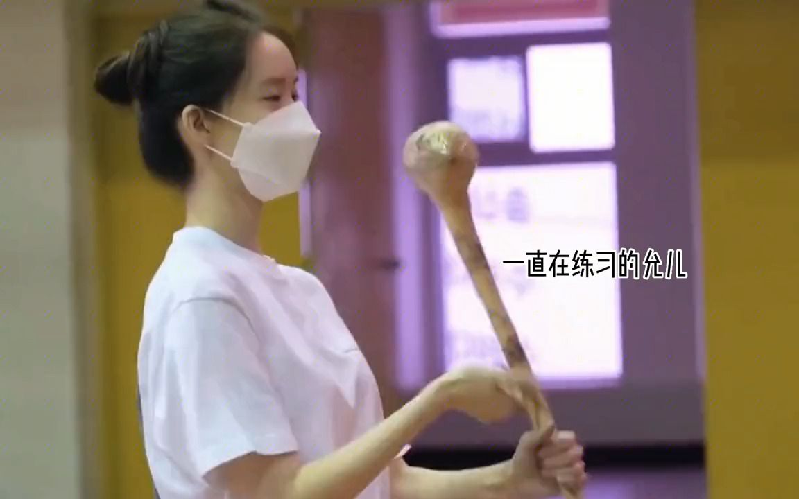 [图]【黑化律师幕后】林允儿黑话律师拍摄花絮集锦，私下更美！