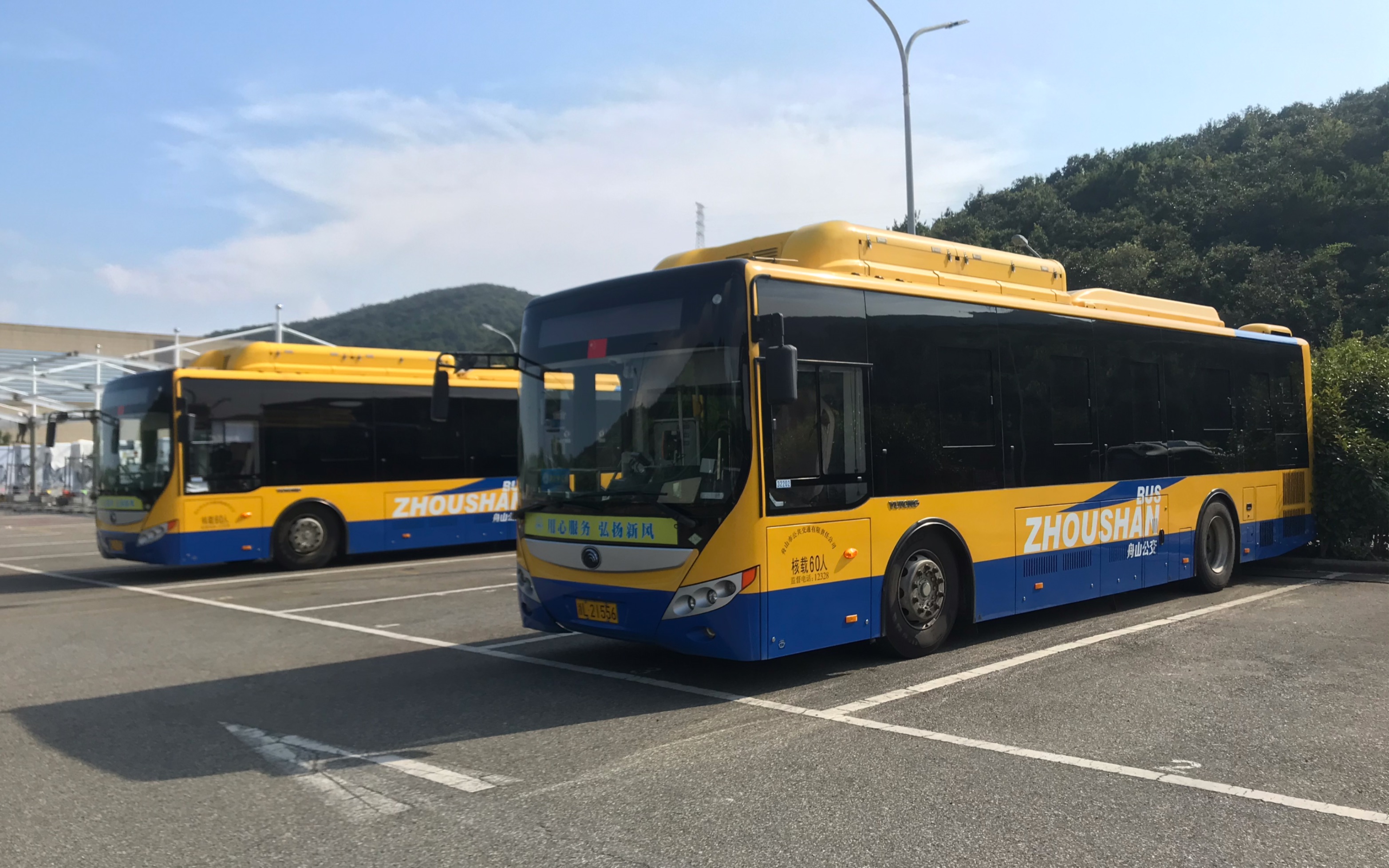 活动  【狗窝探访】【舟山公交新能源】【宇通h10】去党校停车场欢迎