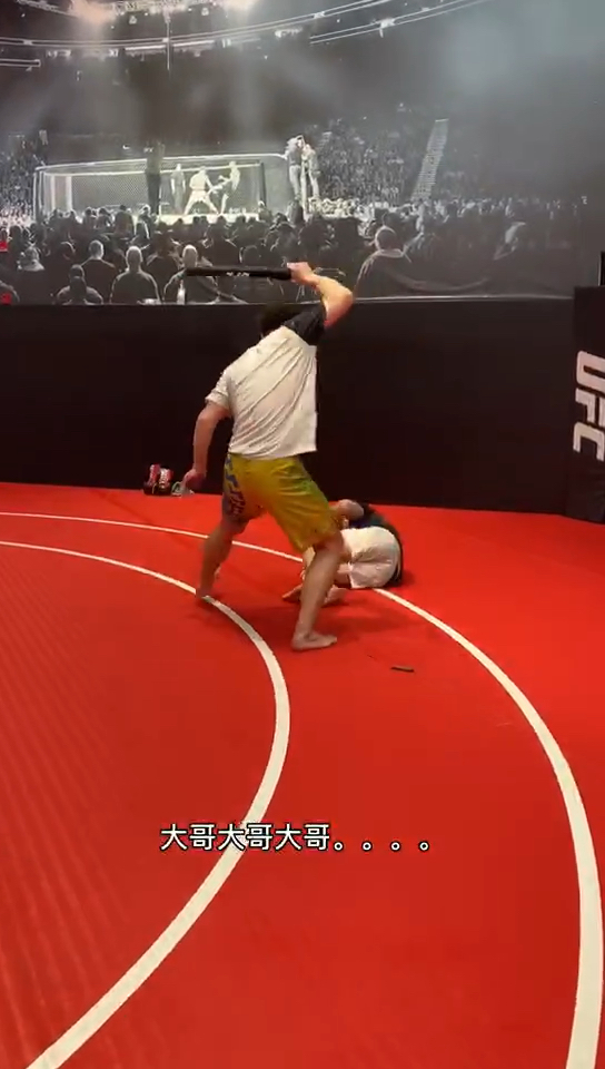 如果你笑了点个赞吧91#防身术##搞笑#_哔哩哔哩 (゜-゜)つロ 干杯