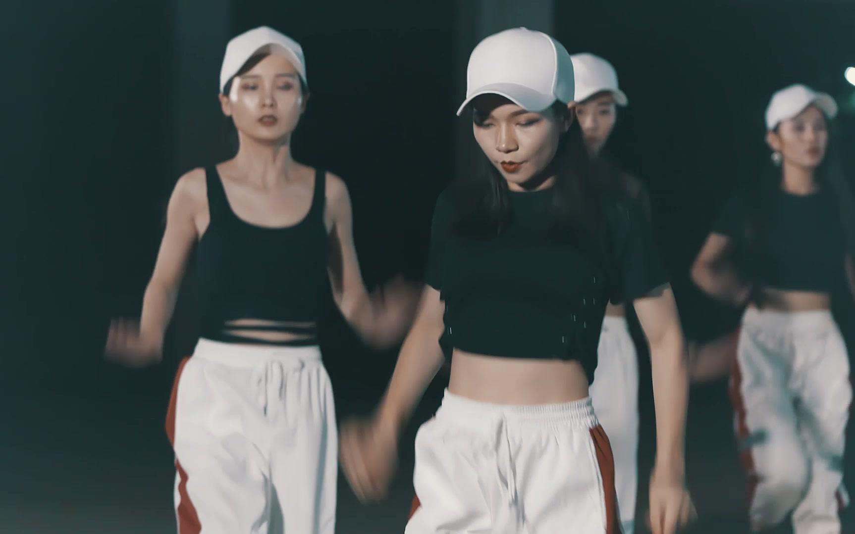 jazz感受一下男爵的小蛮腰女生输了输了