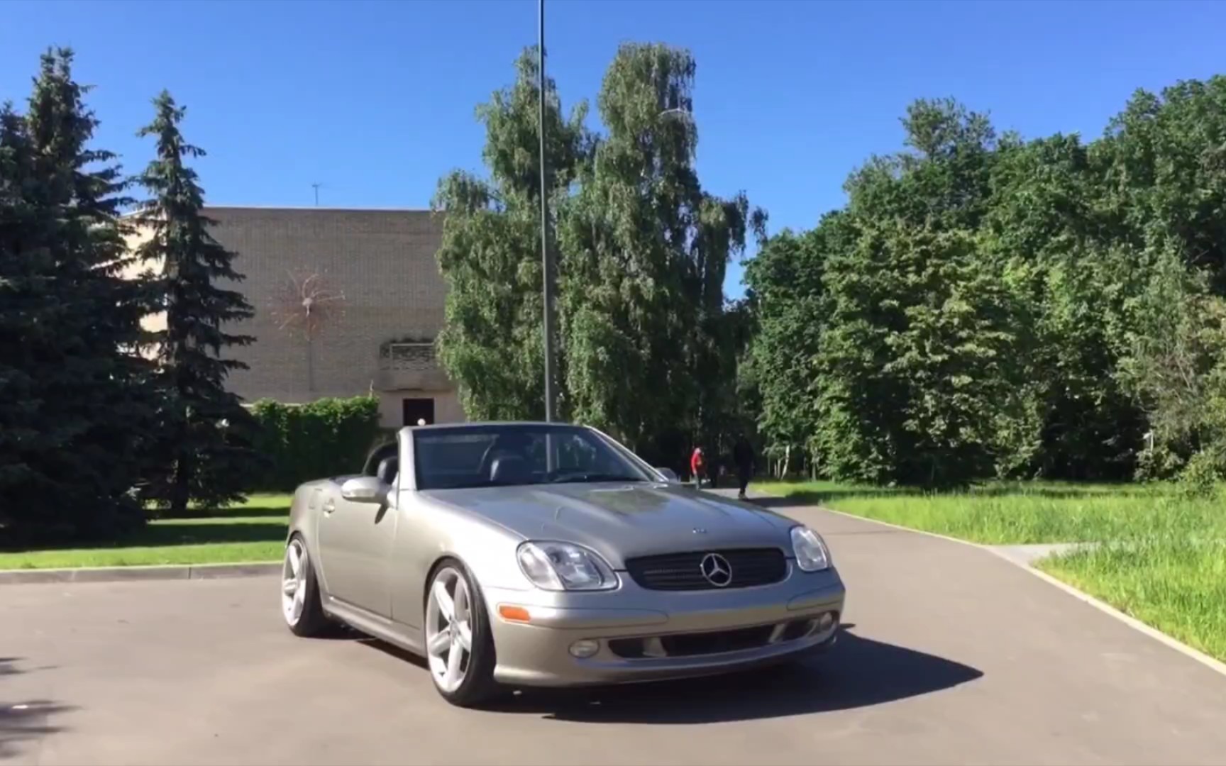 【1080p】奔驰slk 320 amg实拍,第一代slk amg