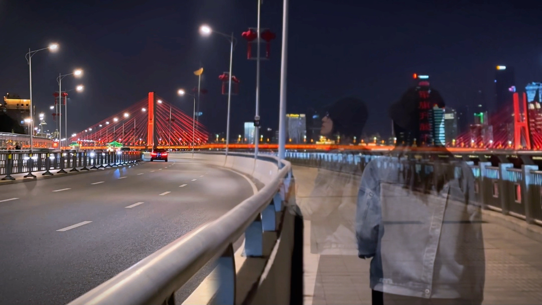 晚上一个人散步试试这样拍