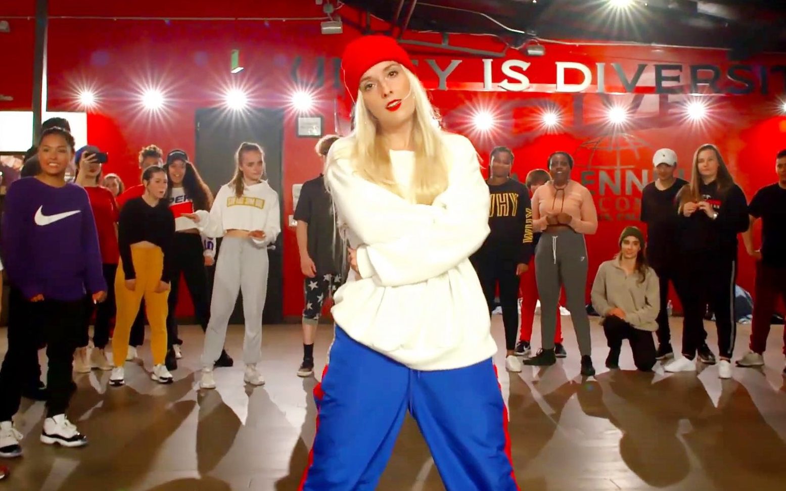 红房子金发女神nikakljun编舞日文说唱曲swaysway