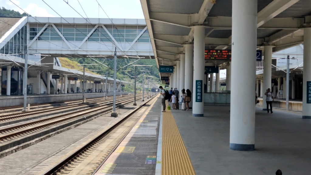 cr400bf-5019担当g324进南平市站_哔哩哔哩_bilibili