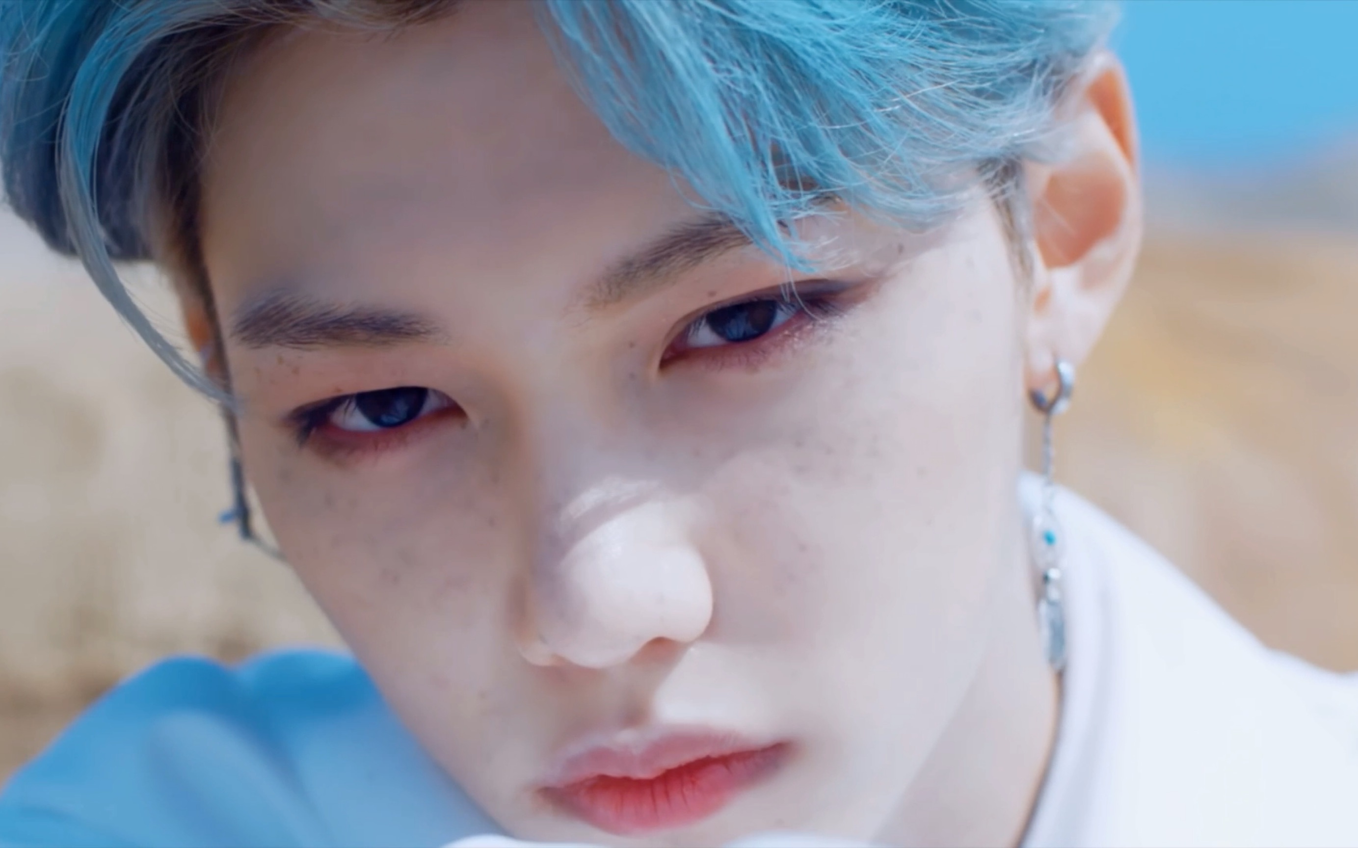 felix李龙馥straykids安利向现役最低音唱歌竟然