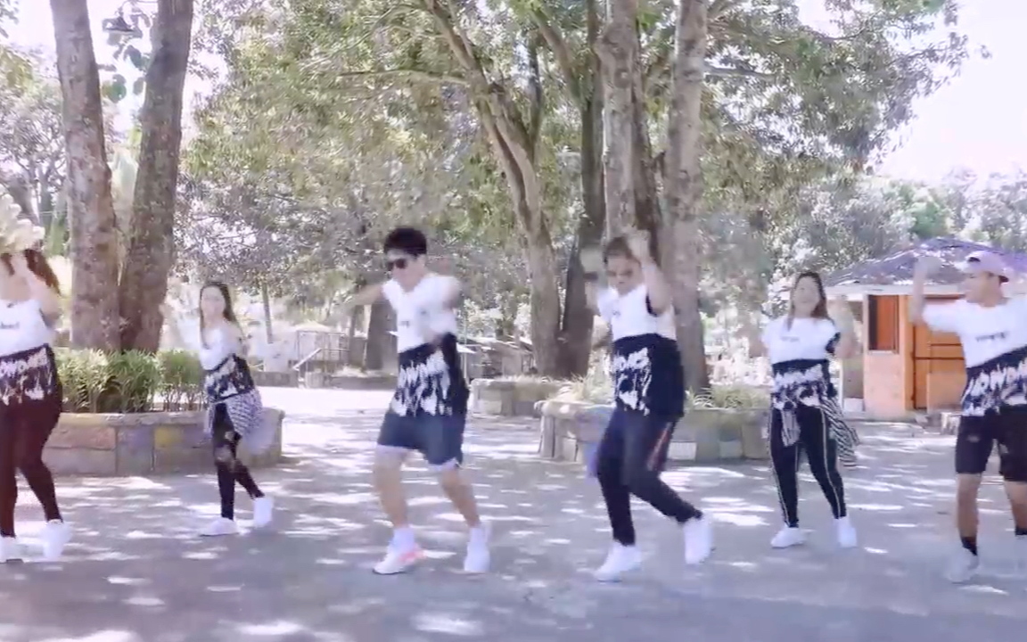 过年必跳健身操:完整版夜店dj超级劲爆动感音乐想要一个星期瘦成