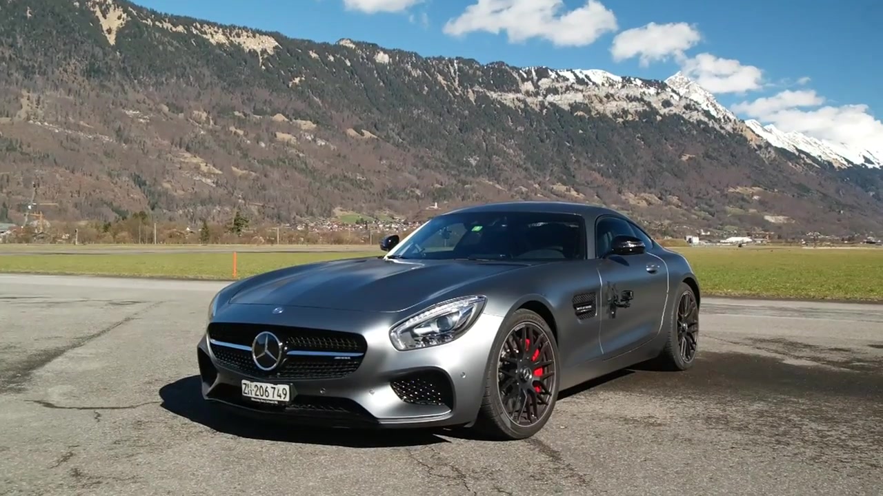 我朋友买了辆奔驰 amg gts