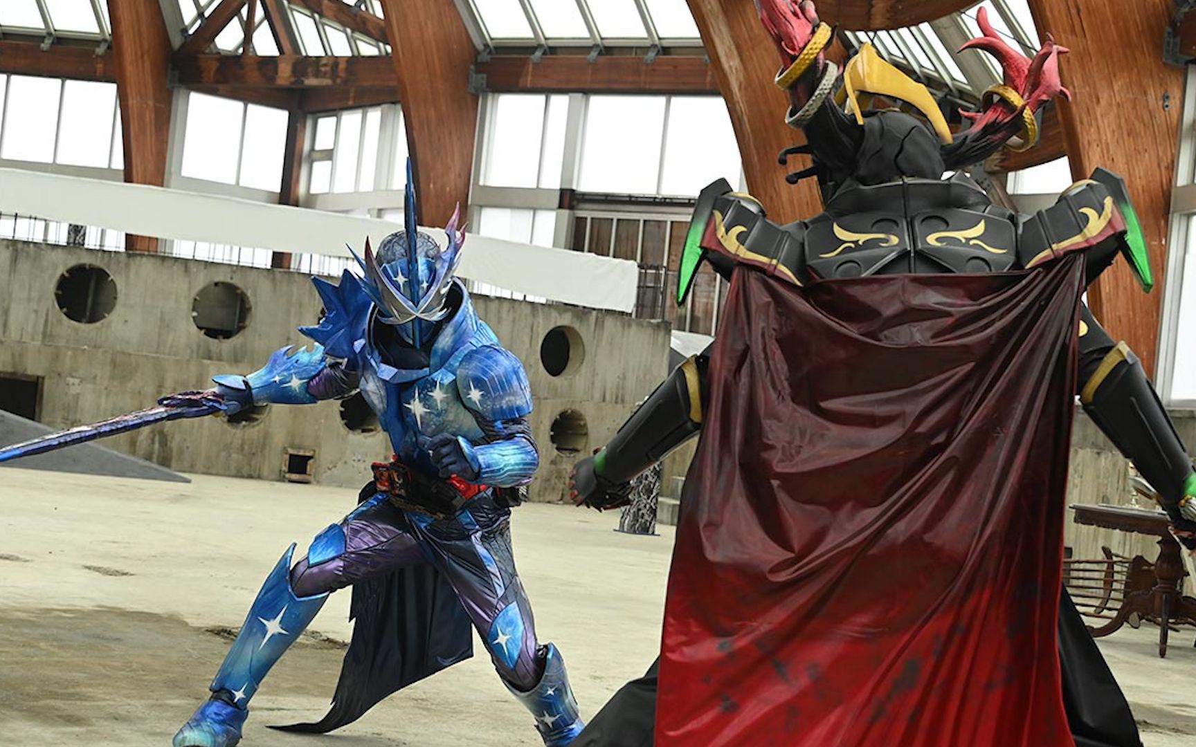 假面骑士圣刃 【第46集】预告片