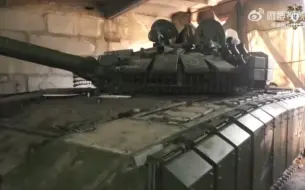 Descargar video: DPR斯拉夫第1旅接收了新的 T-72B3M坦克。